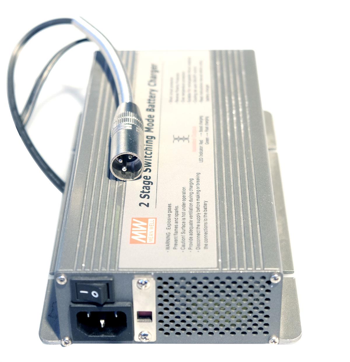 57,6V 6,25A Lithium Charger MEAN WELL XLR-Stecker