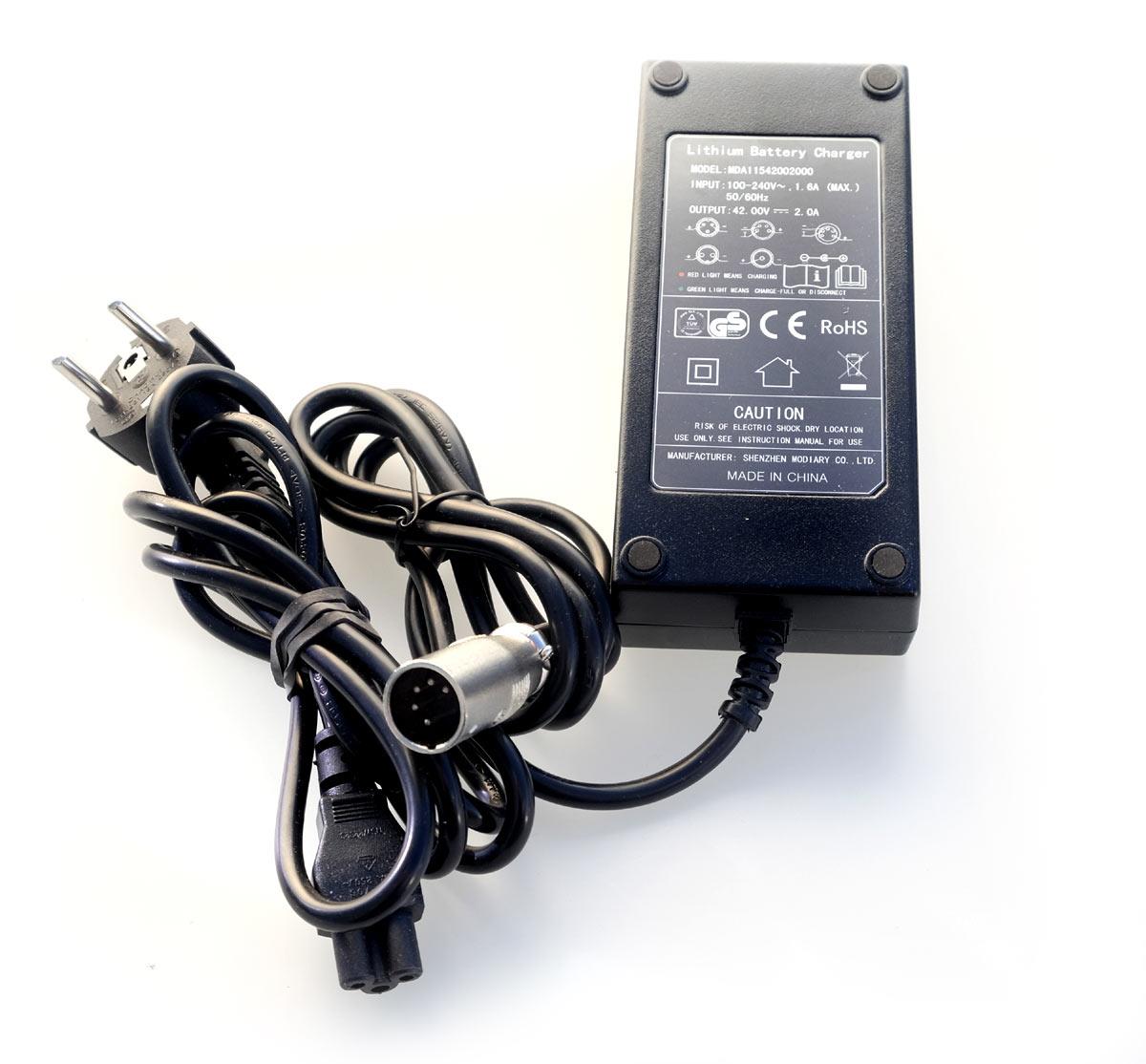 Tranzx 42V Lithium Ladegerät 5-pin