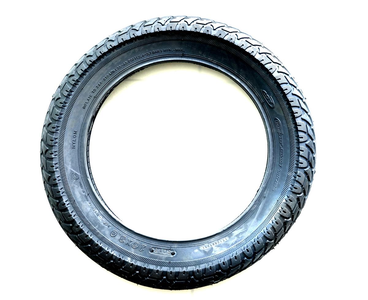 16 x 3.0 CST Reifen