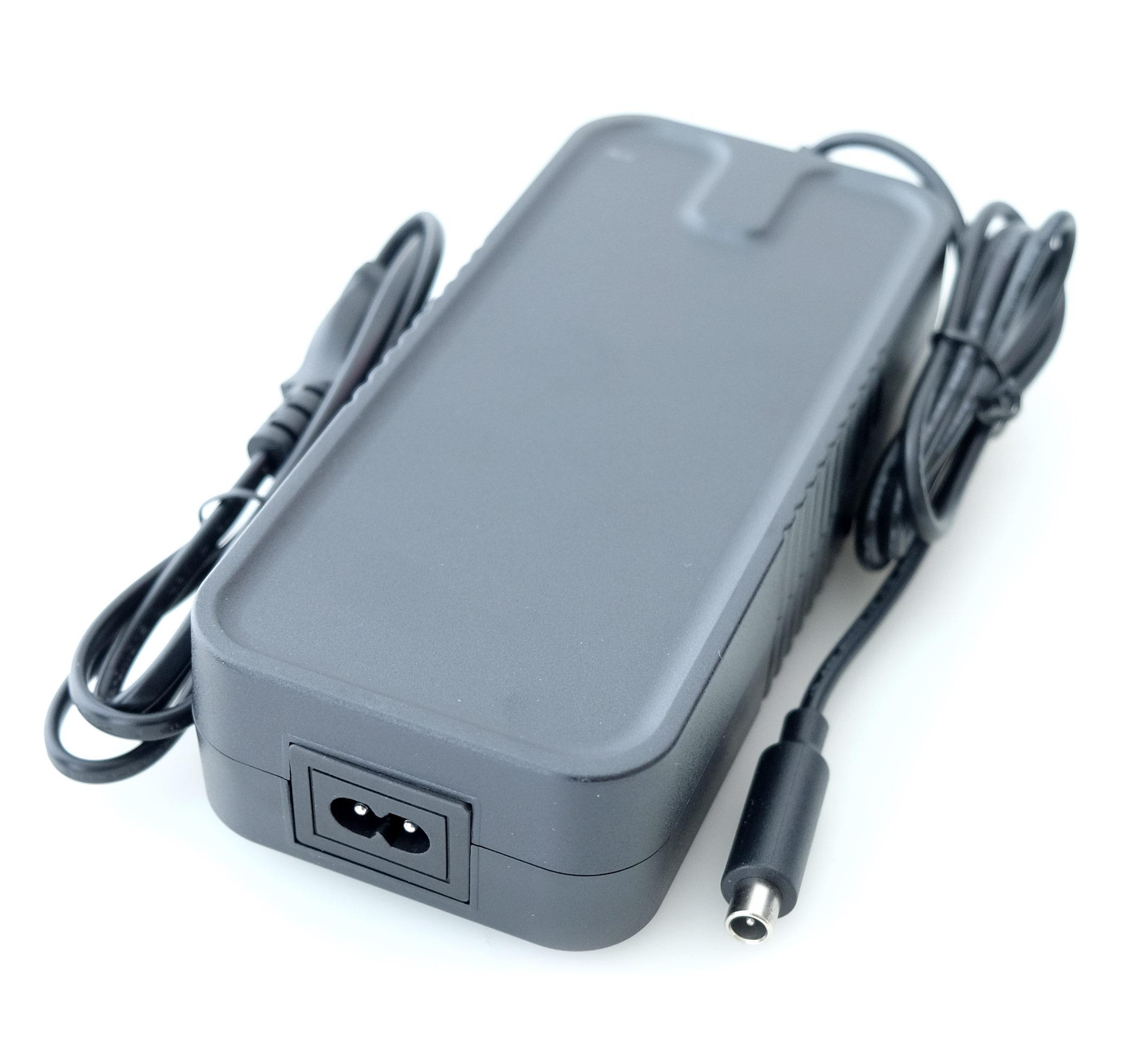 TRITTBRETT Ladegerät 3Ah - Paul/Fritz (ab Baujahr 2022) TRITTBRETT Ladegerät 3Ah - Paul/Fritz (ab Baujahr 2022)