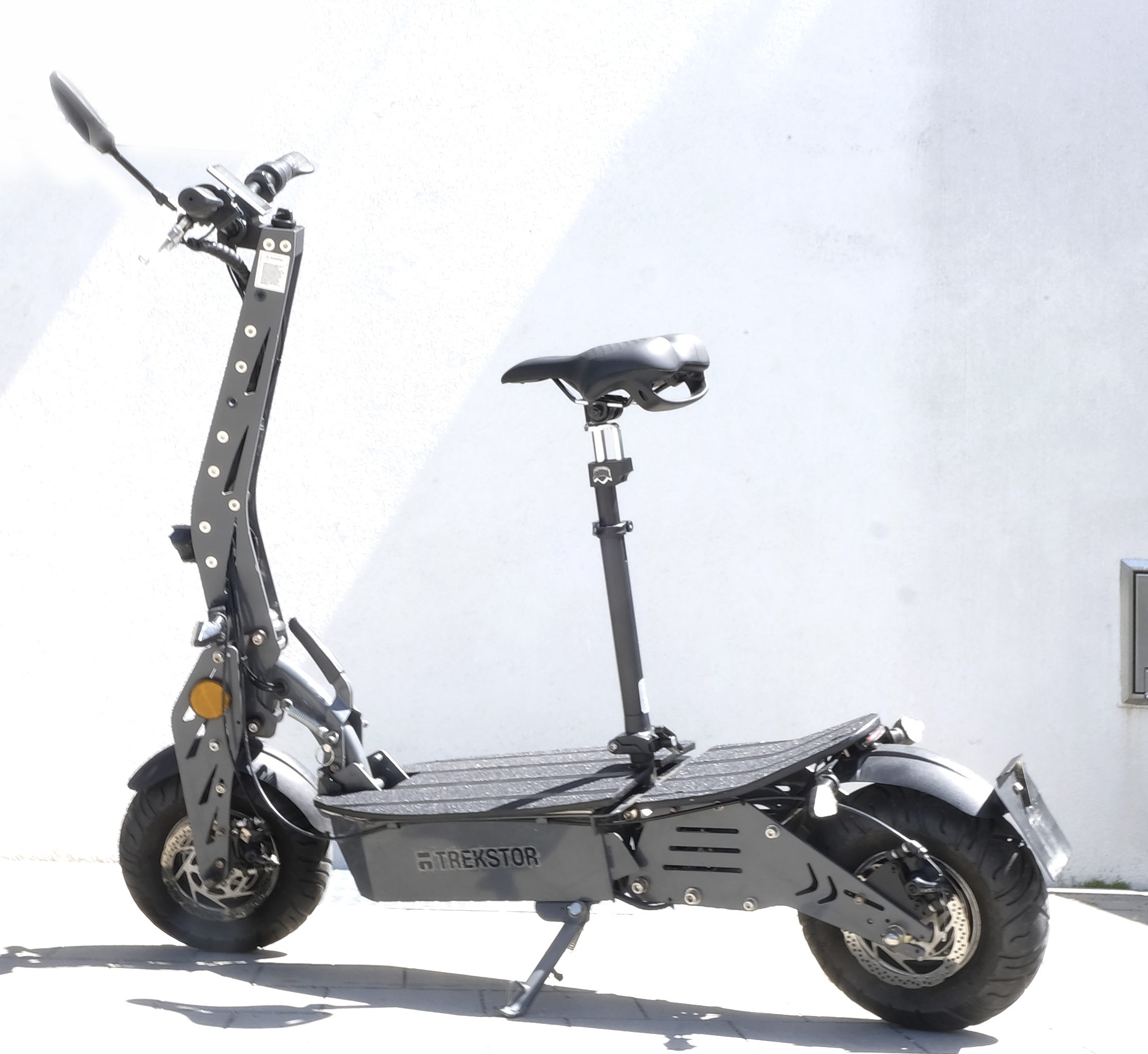 TREKSTOR EG90 E-Scooter 45 km/h  gebraucht, hergerichtet mit ausgelesenen Akku 973 Wh
