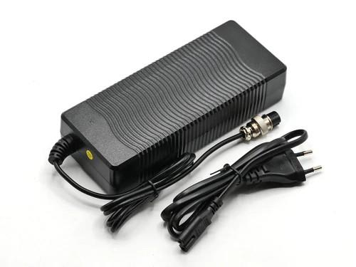 Joyor 48V Li Ladegerät Joyor 48V Li Ladegerät