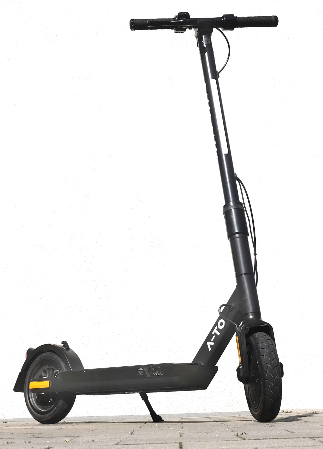 A-TO Ultron Air E-Scooter (ohne Zulassung f. BRD!)