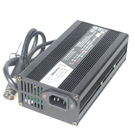 48V 6A Lithium Li-ion 13S Ladegerät Output 54,6V