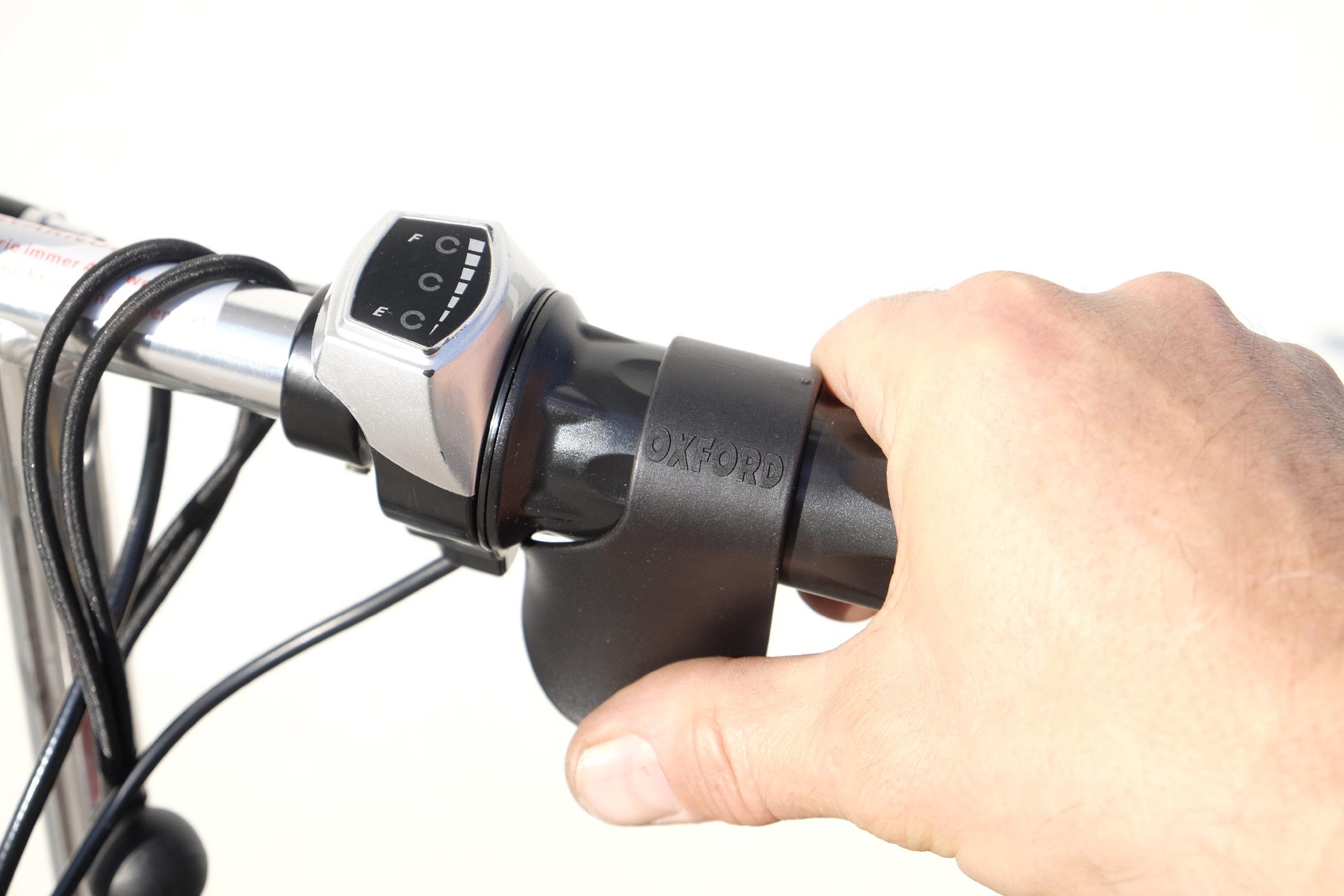 Daumen- Handgasschelle f. Handentlastung - breit OXFORD Cruise Throttle Assist Daumen- Handgasschelle f. Handentlastung - breit OXFORD Cruise Throttle Assist