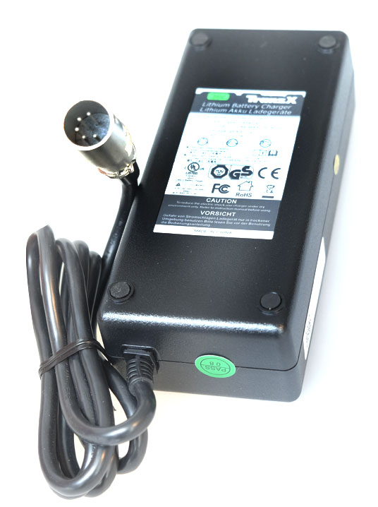 Tranzx 42V Lithium Ladegerät 5-pin