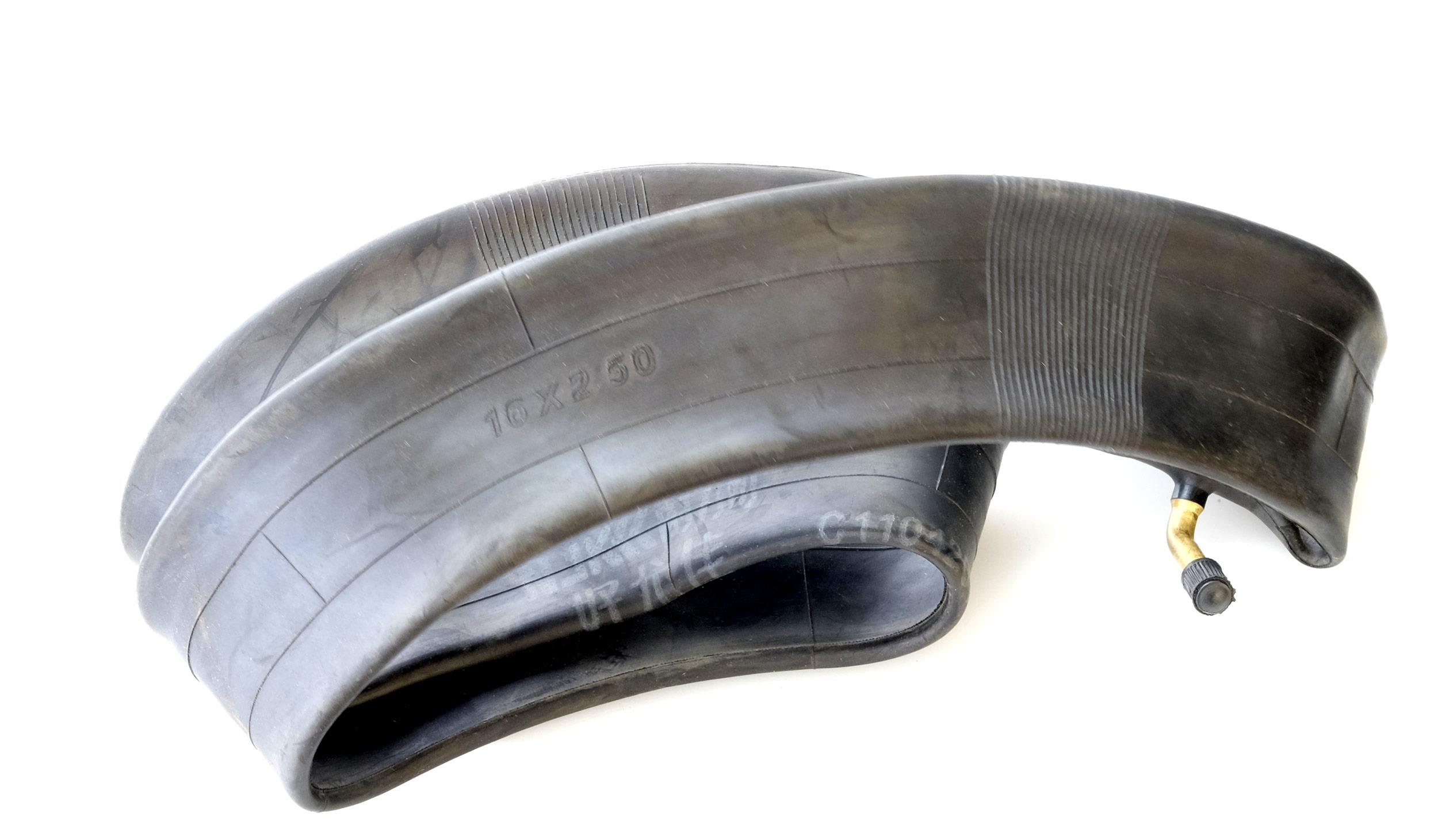 16x2.50 Schlauch mit 90/30° Schrader-Autoventil (AVV) 16x2.50 Schlauch mit 90/30° Schrader-Autoventil (AVV)
